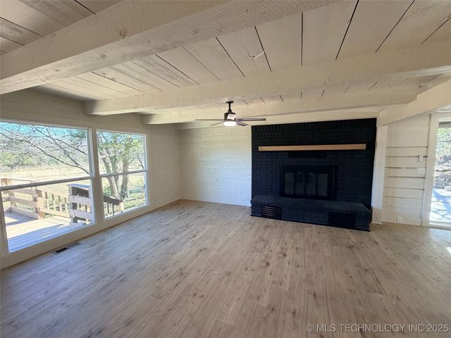 1209 W Ragan Street, Henryetta, OK 74437