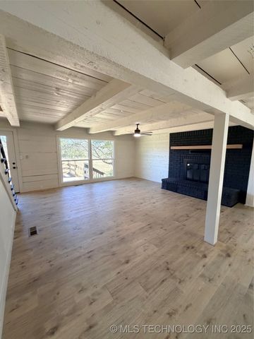 1209 W Ragan Street, Henryetta, OK 74437