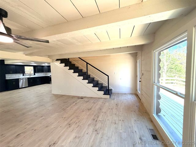 1209 W Ragan Street, Henryetta, OK 74437