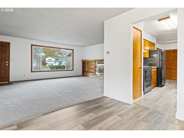18411 Se IVON Ct, Gresham, OR 97030