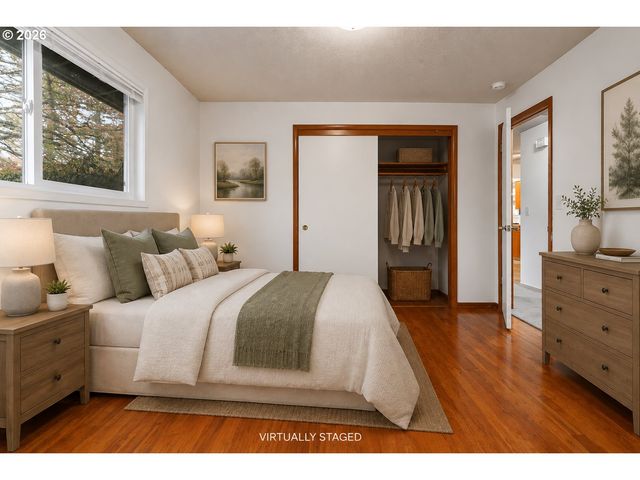 18411 Se IVON Ct, Gresham, OR 97030