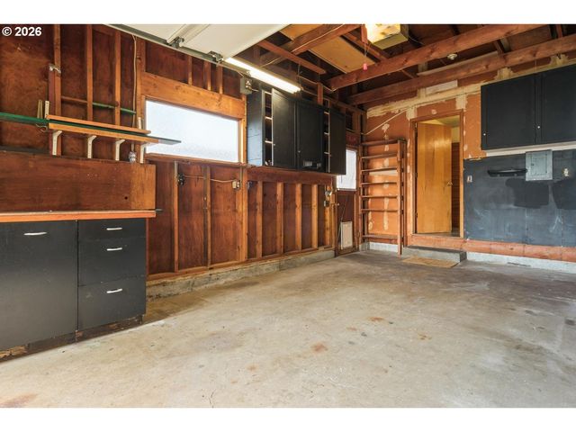 18411 Se IVON Ct, Gresham, OR 97030