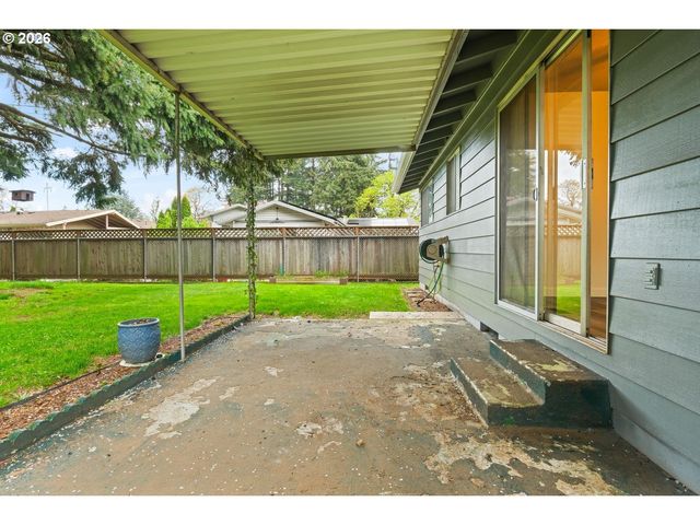18411 Se IVON Ct, Gresham, OR 97030