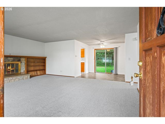 18411 Se IVON Ct, Gresham, OR 97030