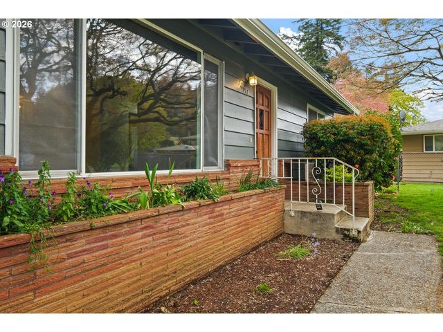 18411 Se IVON Ct, Gresham, OR 97030