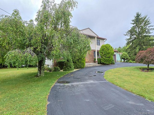 25 Georges Road, Middletown, NY 10941