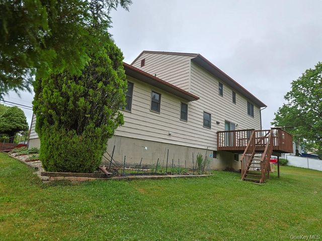 25 Georges Road, Middletown, NY 10941