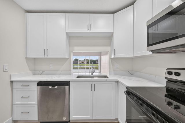 7410 Woodmont Terrace 202, Tamarac, FL 33321