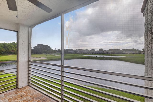 7410 Woodmont Terrace 202, Tamarac, FL 33321
