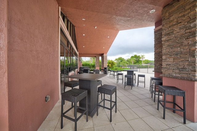 7410 Woodmont Terrace 202, Tamarac, FL 33321
