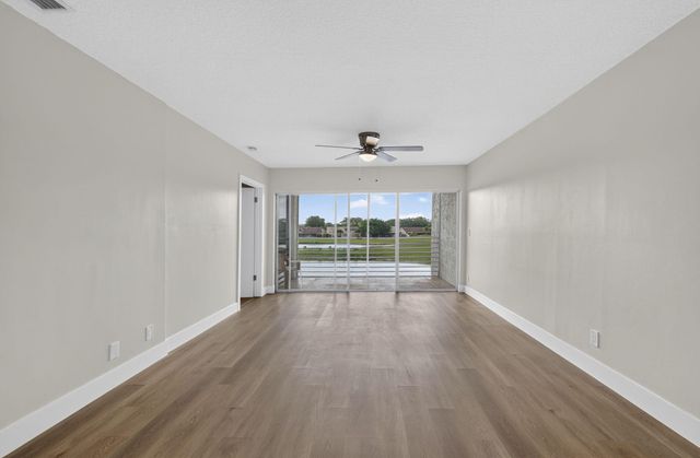 7410 Woodmont Terrace 202, Tamarac, FL 33321