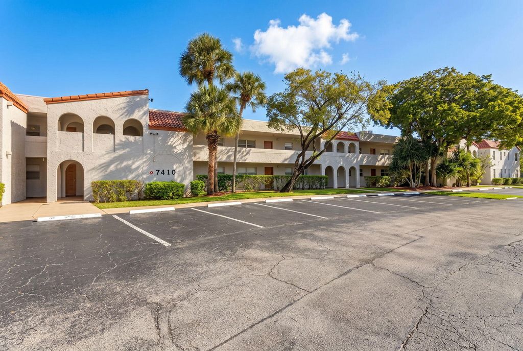 7410 Woodmont Terrace 202, Tamarac, FL 33321