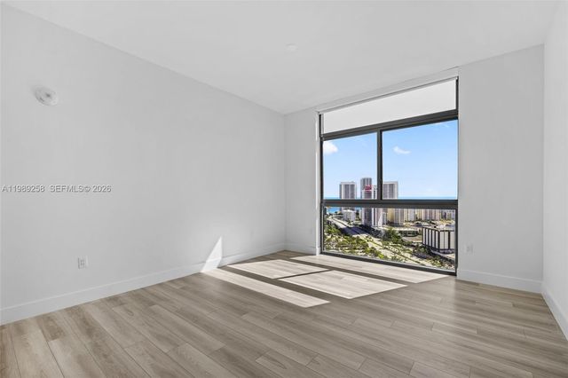 101 Diplomat Pkwy 1910, Hallandale Beach, FL 33009