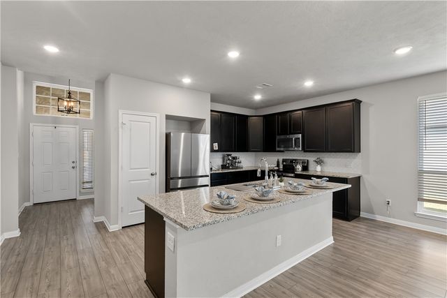 1925 Viva Road, Bryan, TX 77807