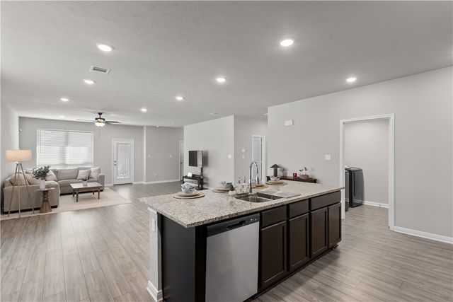 1925 Viva Road, Bryan, TX 77807