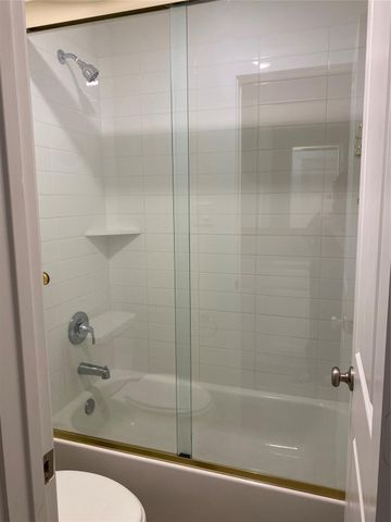 523 Cypress Valley Avenue, Montgomery, TX 77316