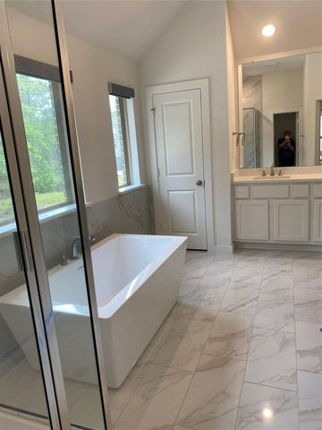 523 Cypress Valley Avenue, Montgomery, TX 77316