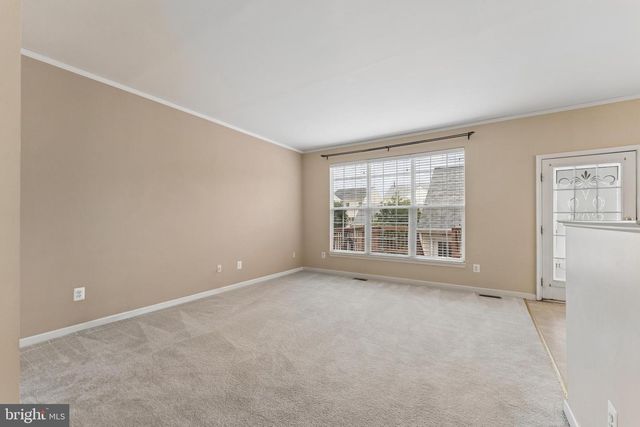 42650 HARRIS ST, Chantilly, VA 20152