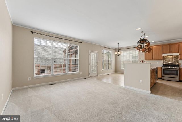 42650 HARRIS ST, Chantilly, VA 20152