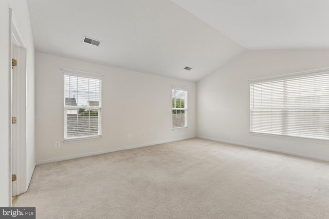 42650 HARRIS ST, Chantilly, VA 20152