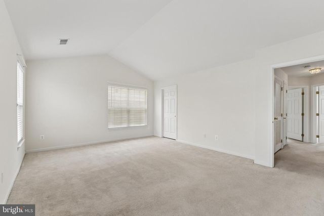 42650 HARRIS ST, Chantilly, VA 20152