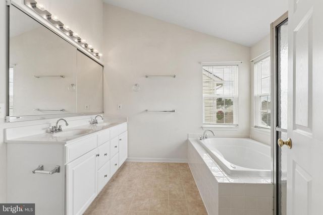 42650 HARRIS ST, Chantilly, VA 20152