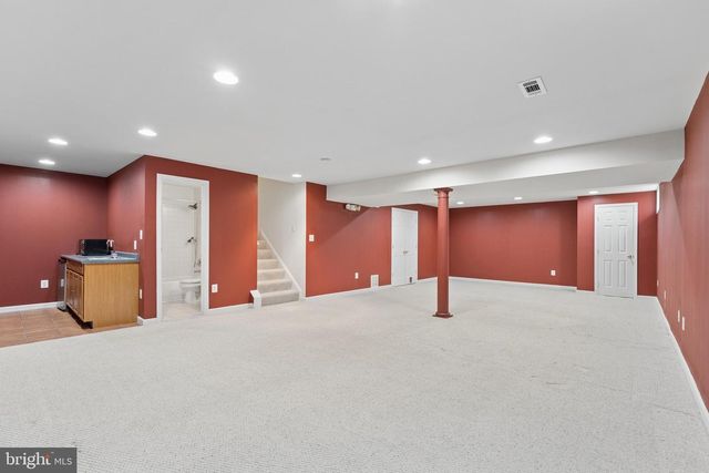 42650 HARRIS ST, Chantilly, VA 20152