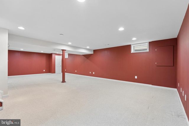 42650 HARRIS ST, Chantilly, VA 20152