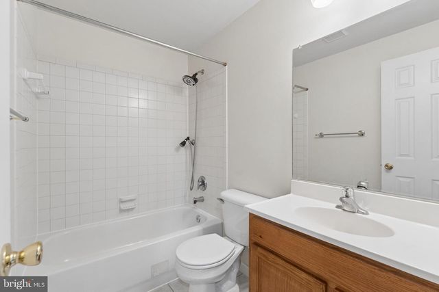 42650 HARRIS ST, Chantilly, VA 20152