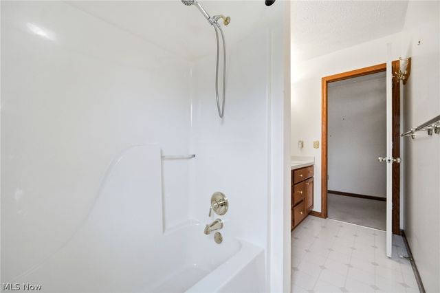 335 Radley Drive, Painesville, OH 44077