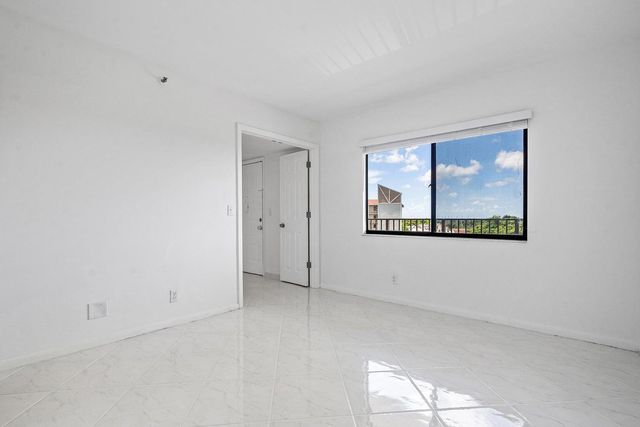 14475 Strathmore Lane 707, Delray Beach, FL 33446
