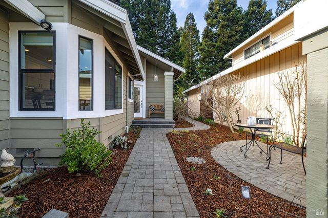 172 S Temelec Cir, Sonoma, CA 95476