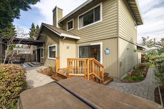 172 S Temelec Cir, Sonoma, CA 95476