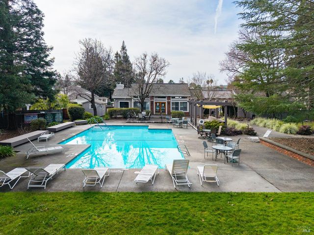 172 S Temelec Cir, Sonoma, CA 95476