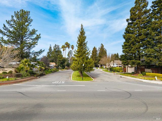 172 S Temelec Cir, Sonoma, CA 95476