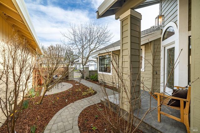 172 S Temelec Cir, Sonoma, CA 95476