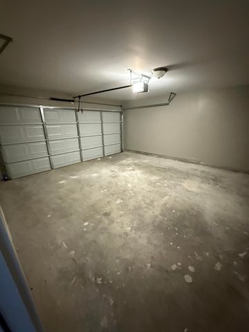 2211 STONE STREAM DR, Memphis, TN 38016