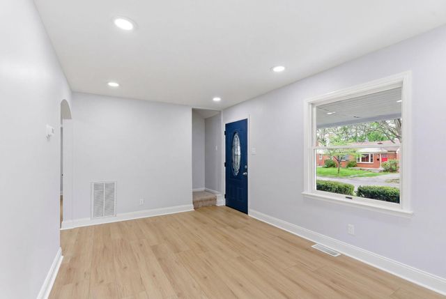 636 Stratford Drive, Lexington, KY 40503