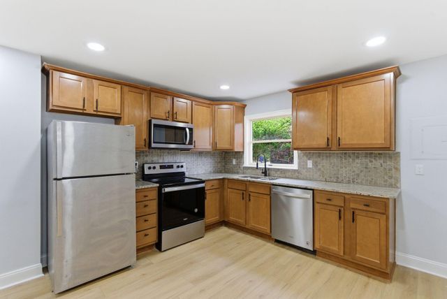 636 Stratford Drive, Lexington, KY 40503