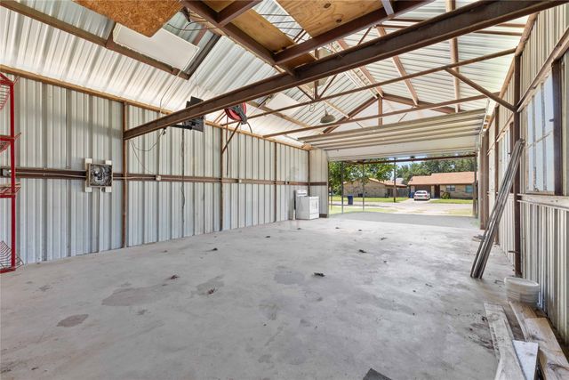 1417 Durham Avenue, Brownwood, TX 76801