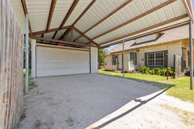 1417 Durham Avenue, Brownwood, TX 76801