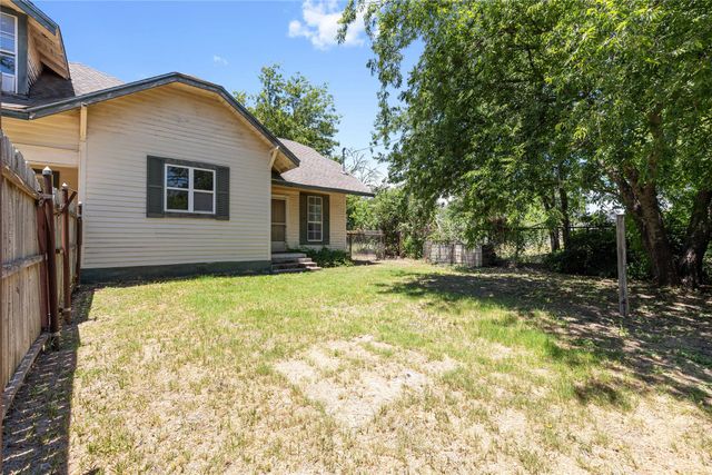 1417 Durham Avenue, Brownwood, TX 76801