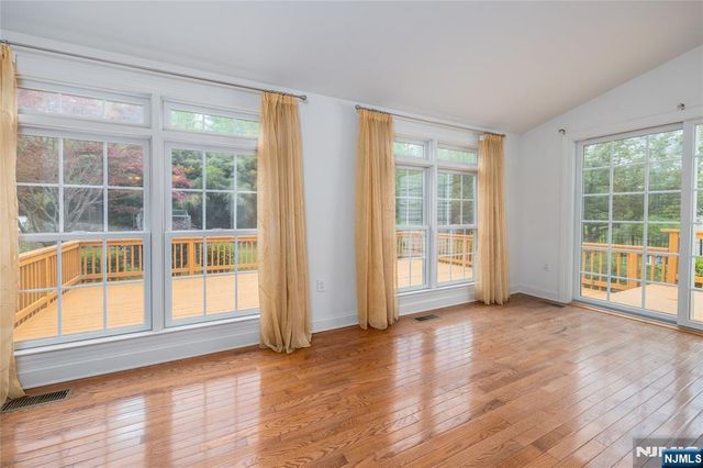8 Overlook Drive, Riverdale Borough, NJ 07457