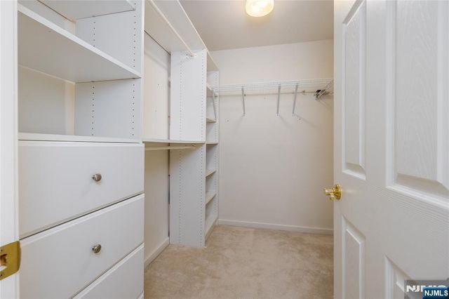 8 Overlook Drive, Riverdale Borough, NJ 07457
