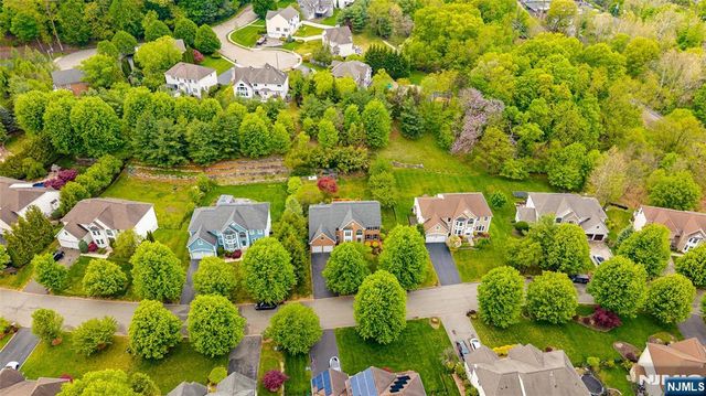 8 Overlook Drive, Riverdale Borough, NJ 07457