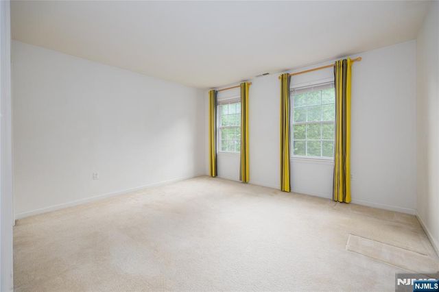 8 Overlook Drive, Riverdale Borough, NJ 07457