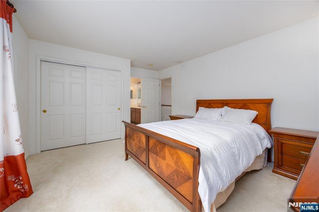 8 Overlook Drive, Riverdale Borough, NJ 07457