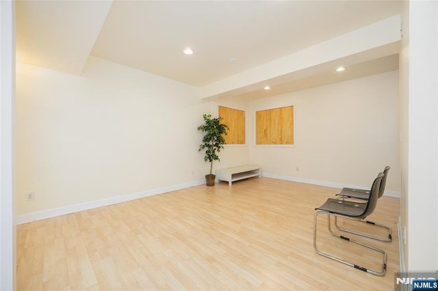 8 Overlook Drive, Riverdale Borough, NJ 07457
