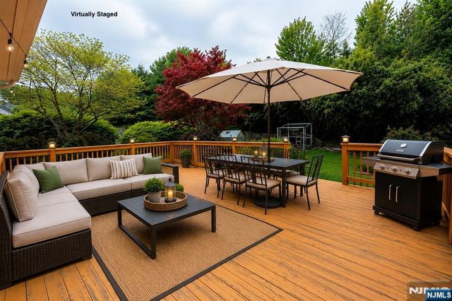 8 Overlook Drive, Riverdale Borough, NJ 07457