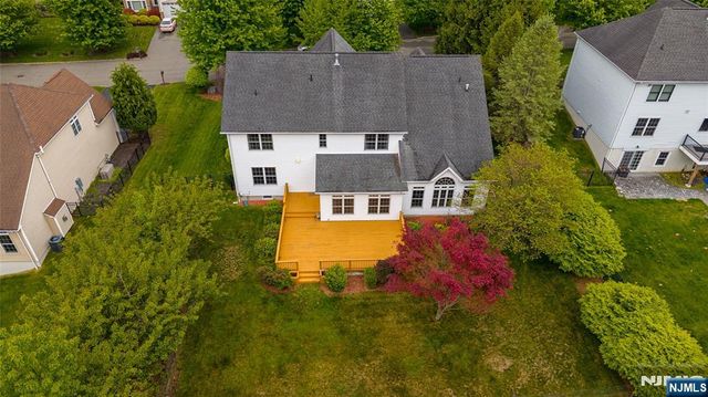 8 Overlook Drive, Riverdale Borough, NJ 07457
